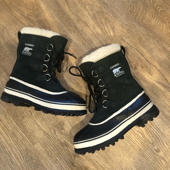 Like New Sorel Caribou Boot - Picture 2 of 7
